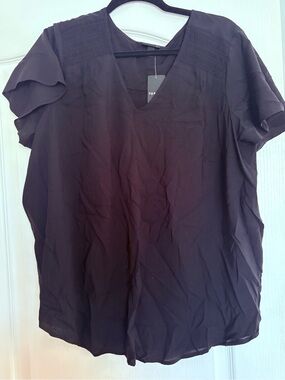 torrid Black V-Neck Short Sleeve Blouse